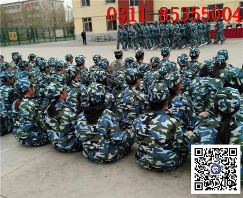 2018春新生石铁技校军训汇演报告 学校图片 第2张