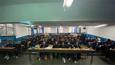 石家庄铁路职业技工学校老生欢送会 学校新闻 石家庄铁路职业技工学校老生欢送会 学校新闻