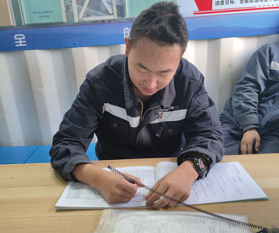 石家庄铁路学校18级毕业生就业照 学子风采 第2张